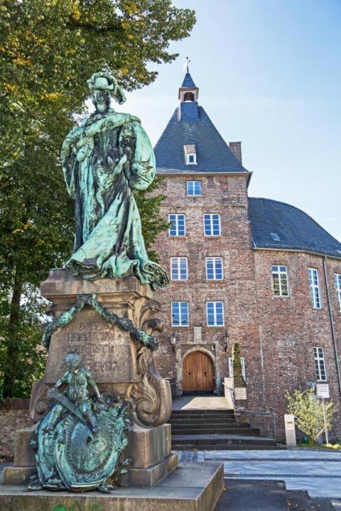 Wohlfuhloase - Ganzes Haus Mit 2 Schlafzimmern Moers Exterior photo